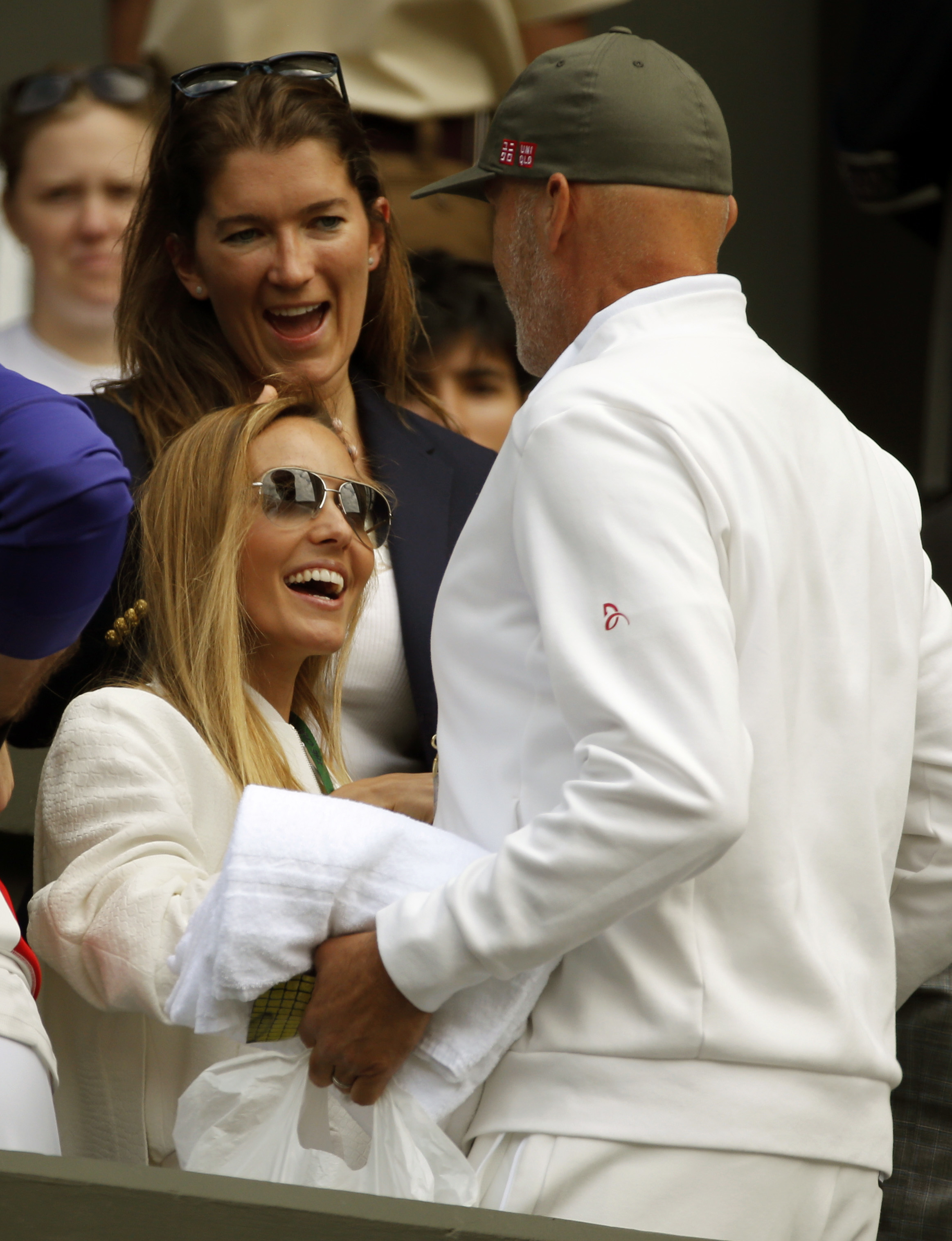 به‌ وێنه‌...پاڵه‌وانییه‌تییه‌ سپییه‌كه‌ی تێنس ده‌ستی پێكرد